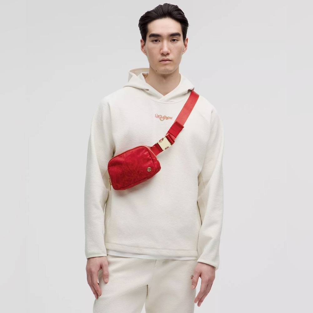 Lululemon Lunar New Year Everywhere Belt Bag 1L - Picture 5 of 9